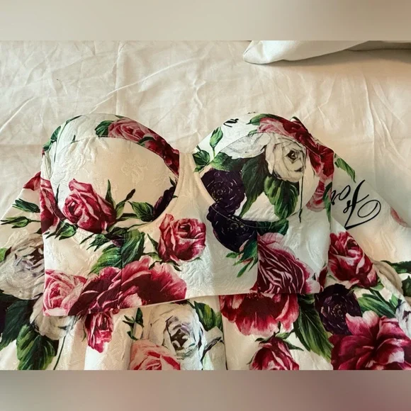 Fashion Nova Floral “Je T’aime Forever” Two-Piece Set – Size Medium - Picture 5 of 5